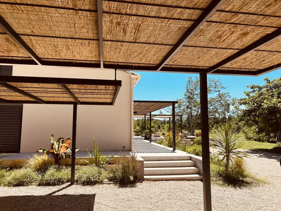 Paillasson de Camargue toiture pergola